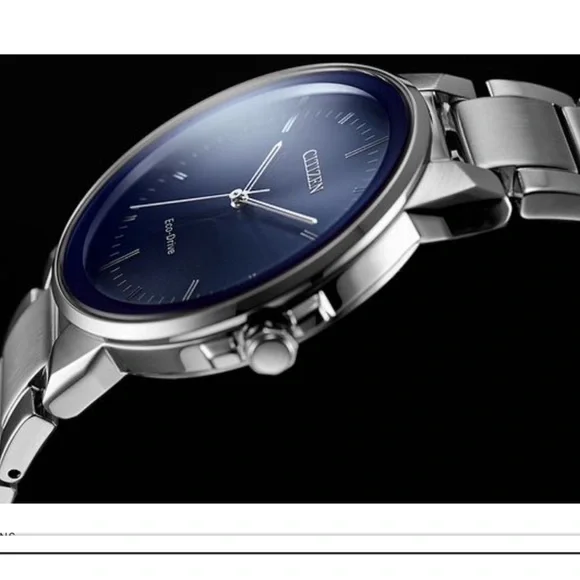 NWT Citizen Eco Drive Mens watch silver and blue
